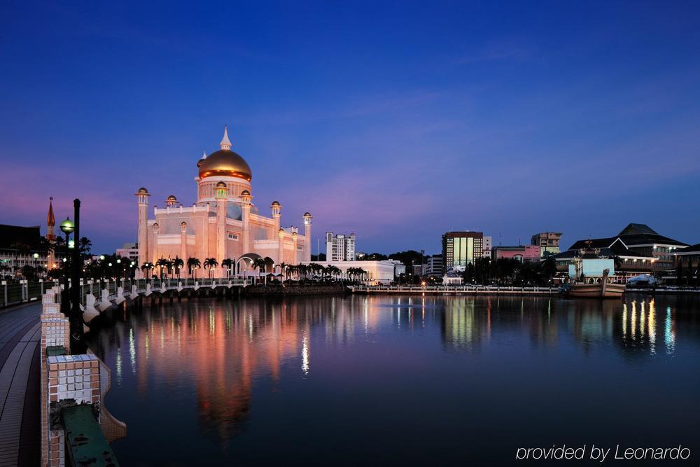 Radisson Hotel Brunei Darussalam Bandar Seri Begawan Exterior photo